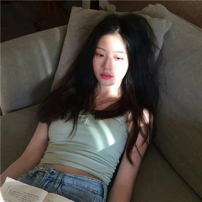 推手推车的男人